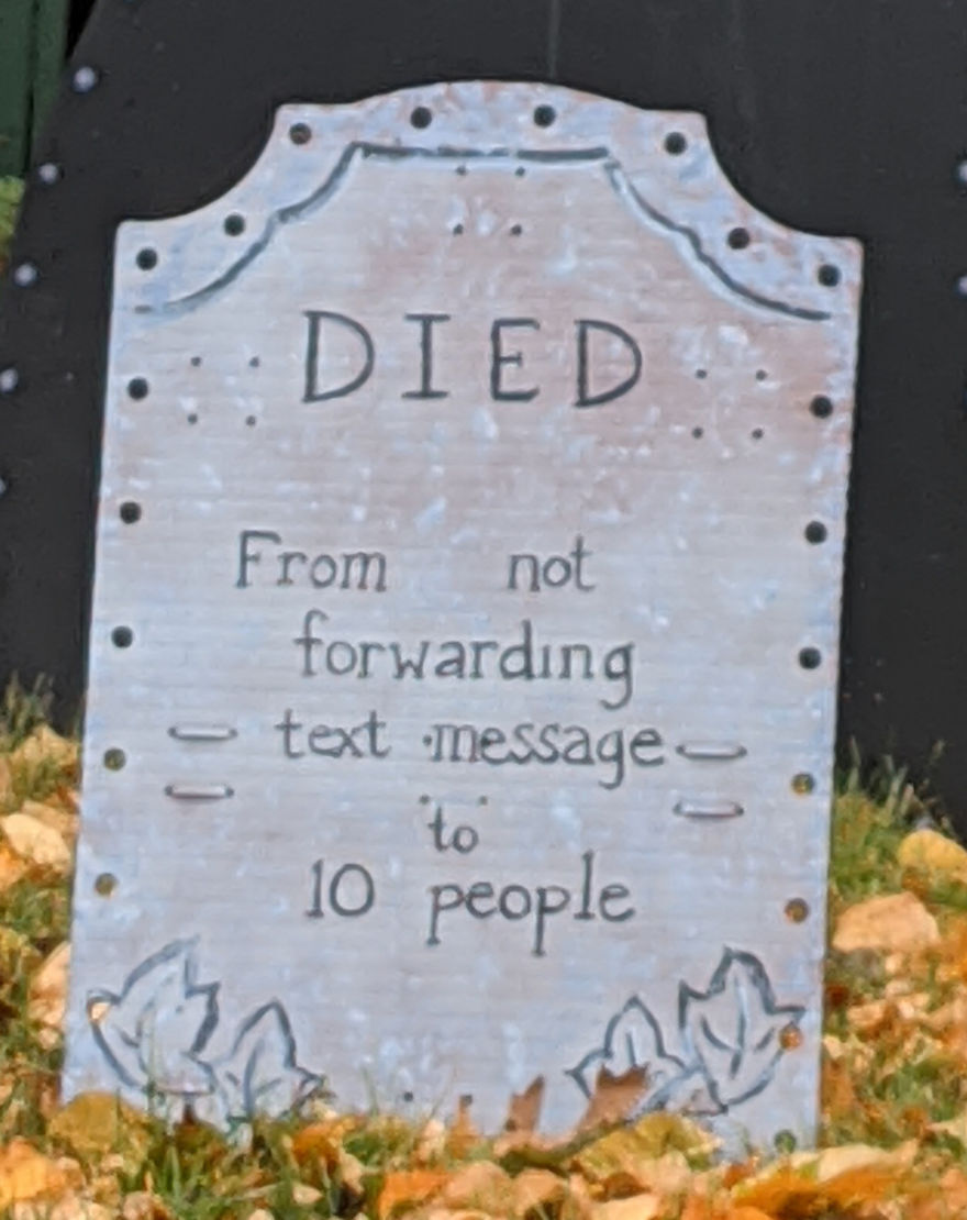 Halloween house Seventh Avenue tombstone.jpg